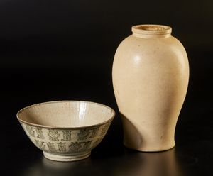 Arte Cinese - Lotto composto da grande ciotola e vaso monocromo bianco craquel  Cina o Vietnam, XVIII secolo