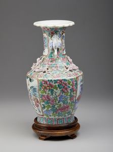 Arte Cinese : Vaso famiglia rosa Canton Cina, XX secolo  - Asta Asta 373 | ARTE ORIENTALE E ISLAMICA - ARTE ORIENALE E WUNDERKAMMER Online - Associazione Nazionale - Case d'Asta italiane
