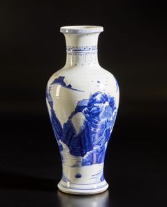 Arte Cinese : Vaso a balaustro Cina, dinastia Qing, XIX secolo  - Asta Asta 373 | ARTE ORIENTALE E ISLAMICA - ARTE ORIENALE E WUNDERKAMMER Online - Associazione Nazionale - Case d'Asta italiane