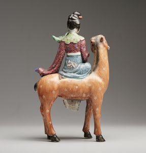 Arte Cinese : Scultura in porcellana raffigurante Immortale su cervo  Cina, dinastia Qing, XIX secolo  - Asta Asta 373 | ARTE ORIENTALE E ISLAMICA - ARTE ORIENALE E WUNDERKAMMER Online - Associazione Nazionale - Case d'Asta italiane