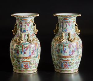Arte Cinese : Coppia di vasi Canton in porcellana  Cina, dinastia Qing, XIX secolo  - Asta Asta 373 | ARTE ORIENTALE E ISLAMICA - ARTE ORIENALE E WUNDERKAMMER Online - Associazione Nazionale - Case d'Asta italiane