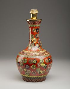 Arte Cinese : Vaso globulare policromo Cina, XX secolo  - Asta Asta 373 | ARTE ORIENTALE E ISLAMICA - ARTE ORIENALE E WUNDERKAMMER Online - Associazione Nazionale - Case d'Asta italiane