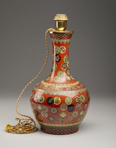 Arte Cinese : Vaso globulare policromo Cina, XX secolo  - Asta Asta 373 | ARTE ORIENTALE E ISLAMICA - ARTE ORIENALE E WUNDERKAMMER Online - Associazione Nazionale - Case d'Asta italiane