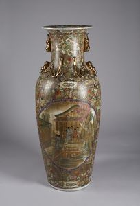 Arte Cinese - Vaso monumentale in porcellana  Cina, XX secolo