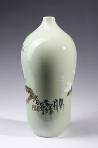 Arte Cinese : Vaso celadon con pappagallo Cina, sec. XX  - Asta Asta 373 | ARTE ORIENTALE E ISLAMICA - ARTE ORIENALE E WUNDERKAMMER Online - Associazione Nazionale - Case d'Asta italiane