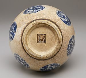 Arte Cinese : Lotto composto da cinque grandi vasi e una grande figura taoista in porcellana  Cina, XIX - XX secolo  - Asta Asta 373 | ARTE ORIENTALE E ISLAMICA - ARTE ORIENALE E WUNDERKAMMER Online - Associazione Nazionale - Case d'Asta italiane