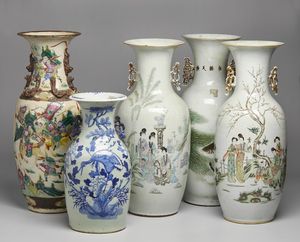 Arte Cinese - Gruppo di cinque vasi a balaustro  Cina, prima met XX secolo