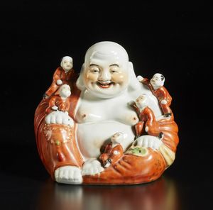 Arte Cinese : Budai in porcellana Cina, XX secolo  - Asta Asta 373 | ARTE ORIENTALE E ISLAMICA - ARTE ORIENALE E WUNDERKAMMER Online - Associazione Nazionale - Case d'Asta italiane