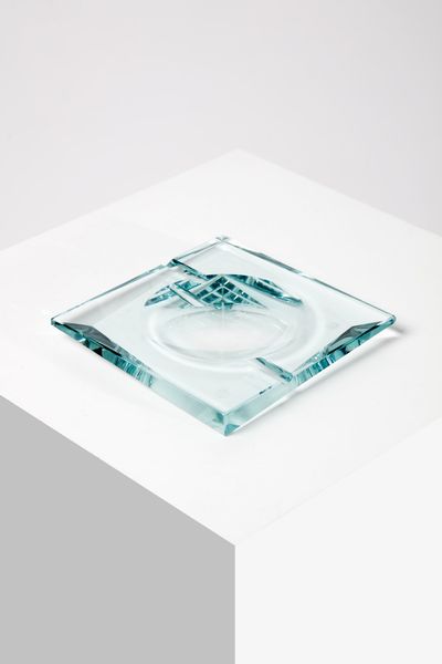 FONTANA ARTE : Posacenere  - Asta Asta 374 | DESIGN E ARTI DECORATIVE DEL NOVECENTO Virtuale - Associazione Nazionale - Case d'Asta italiane