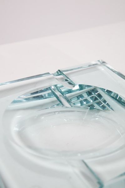 FONTANA ARTE : Posacenere  - Asta Asta 374 | DESIGN E ARTI DECORATIVE DEL NOVECENTO Virtuale - Associazione Nazionale - Case d'Asta italiane