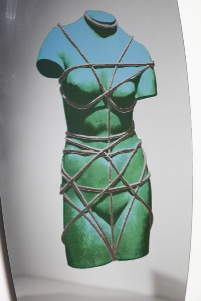 GAVINA DINO (1922 - 2007) : Specchio VENERE omaggio a Man Ray  - Asta Asta 374 | DESIGN E ARTI DECORATIVE DEL NOVECENTO Virtuale - Associazione Nazionale - Case d'Asta italiane