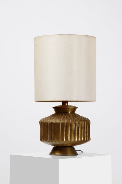 TRAVERSI PAOLO : Lampada da tavolo  - Asta Asta 374 | DESIGN E ARTI DECORATIVE DEL NOVECENTO Virtuale - Associazione Nazionale - Case d'Asta italiane