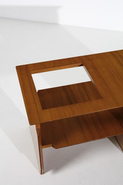 PARISI ICO (1916 - 1996) : nello stile di. Tavolino da salotto  - Asta Asta 374 | DESIGN E ARTI DECORATIVE DEL NOVECENTO Virtuale - Associazione Nazionale - Case d'Asta italiane