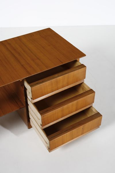 PARISI ICO (1916 - 1996) : nello stile di. Tavolino da salotto  - Asta Asta 374 | DESIGN E ARTI DECORATIVE DEL NOVECENTO Virtuale - Associazione Nazionale - Case d'Asta italiane