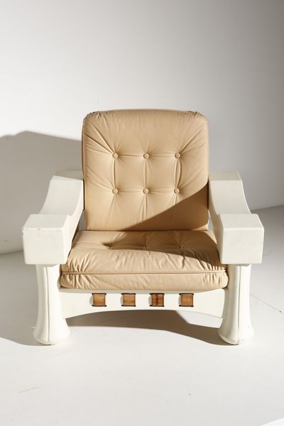 FRIGERIO LUCIANO (1928 - 1999) : Poltrona con poggiapiedi  - Asta Asta 374 | DESIGN E ARTI DECORATIVE DEL NOVECENTO Virtuale - Associazione Nazionale - Case d'Asta italiane