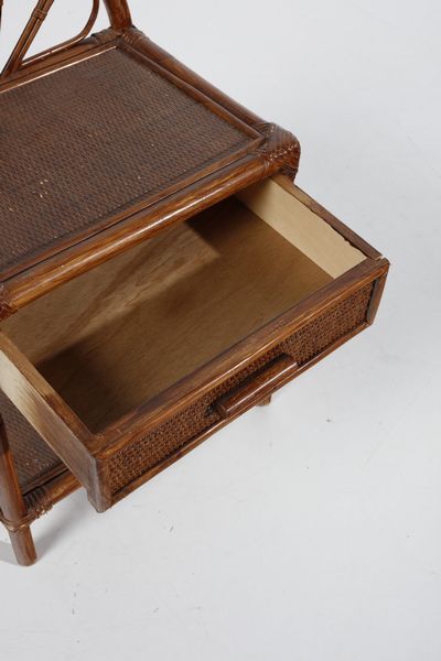 MANIFATTURA ITALIANA : Comodino  - Asta Asta 374 | DESIGN E ARTI DECORATIVE DEL NOVECENTO Virtuale - Associazione Nazionale - Case d'Asta italiane