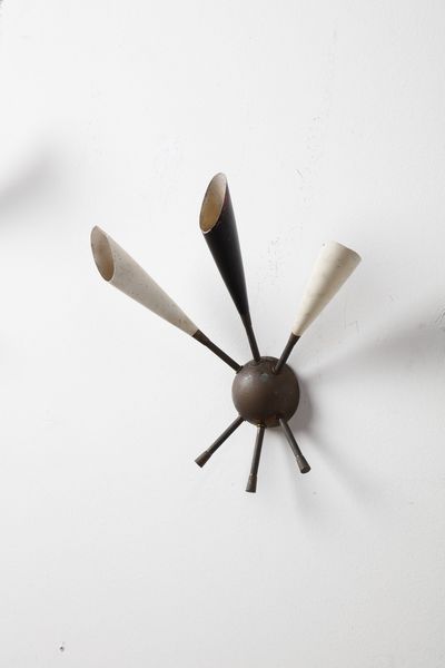 MANIFATTURA ITALIANA : Coppia di appliques  - Asta Asta 374 | DESIGN E ARTI DECORATIVE DEL NOVECENTO Virtuale - Associazione Nazionale - Case d'Asta italiane