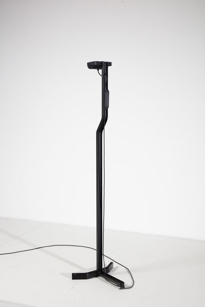 TAKAHAMA KAZUHIDE (n. 1930) : Lampada da terra Sirio per Sirrah  - Asta Asta 374 | DESIGN E ARTI DECORATIVE DEL NOVECENTO Virtuale - Associazione Nazionale - Case d'Asta italiane