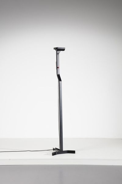 TAKAHAMA KAZUHIDE (n. 1930) : Lampada da terra Sirio per Sirrah  - Asta Asta 374 | DESIGN E ARTI DECORATIVE DEL NOVECENTO Virtuale - Associazione Nazionale - Case d'Asta italiane