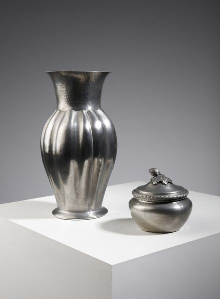 FERRARI NINO : Vaso e scatola  - Asta Asta 374 | DESIGN E ARTI DECORATIVE DEL NOVECENTO Virtuale - Associazione Nazionale - Case d'Asta italiane