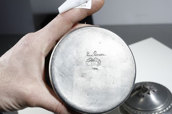 FERRARI NINO : Vaso e scatola  - Asta Asta 374 | DESIGN E ARTI DECORATIVE DEL NOVECENTO Virtuale - Associazione Nazionale - Case d'Asta italiane