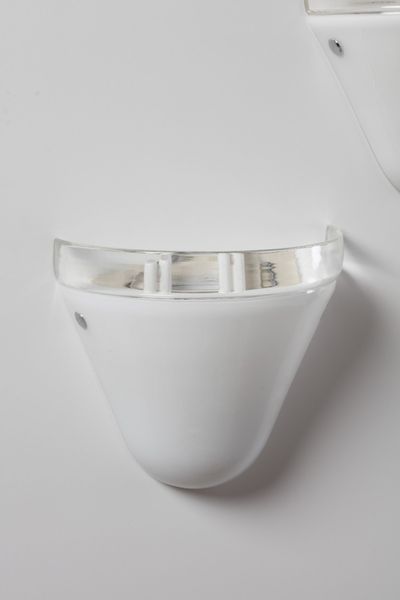 LEUCOS : Coppia di lampade da parete  - Asta Asta 374 | DESIGN E ARTI DECORATIVE DEL NOVECENTO Virtuale - Associazione Nazionale - Case d'Asta italiane