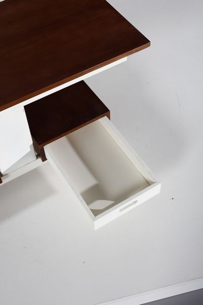 DE CARLI CARLO (1910 - 1999) : nello stile di. Tavolino da ingresso  - Asta Asta 374 | DESIGN E ARTI DECORATIVE DEL NOVECENTO Virtuale - Associazione Nazionale - Case d'Asta italiane