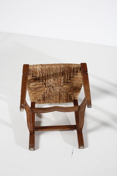 MANIFATTURA ITALIANA : Lotto composto da coppia di sedie, tavolino e portariviste  - Asta Asta 374 | DESIGN E ARTI DECORATIVE DEL NOVECENTO Virtuale - Associazione Nazionale - Case d'Asta italiane