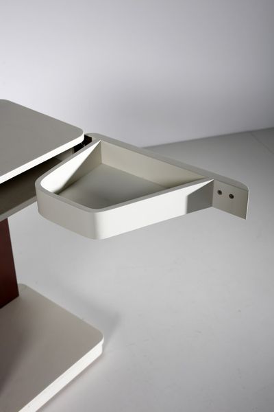 MANIFATTURA ITALIANA : Consolle da ingresso  - Asta Asta 374 | DESIGN E ARTI DECORATIVE DEL NOVECENTO Virtuale - Associazione Nazionale - Case d'Asta italiane