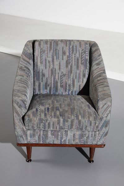 MANIFATTURA ITALIANA : Coppia di poltrone  - Asta Asta 374 | DESIGN E ARTI DECORATIVE DEL NOVECENTO Virtuale - Associazione Nazionale - Case d'Asta italiane