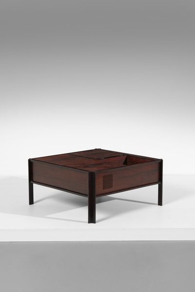 MOSCATELLI GIULIO (1917 - 1994) : attribuito. Tavolino da salotto per Formanova  - Asta Asta 374 | DESIGN E ARTI DECORATIVE DEL NOVECENTO Virtuale - Associazione Nazionale - Case d'Asta italiane