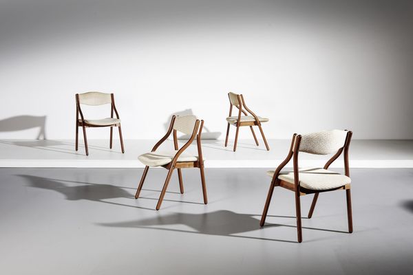 CORTES ANGELO : Quattro sedie per Mobili Tosi  - Asta Asta 374 | DESIGN E ARTI DECORATIVE DEL NOVECENTO Virtuale - Associazione Nazionale - Case d'Asta italiane