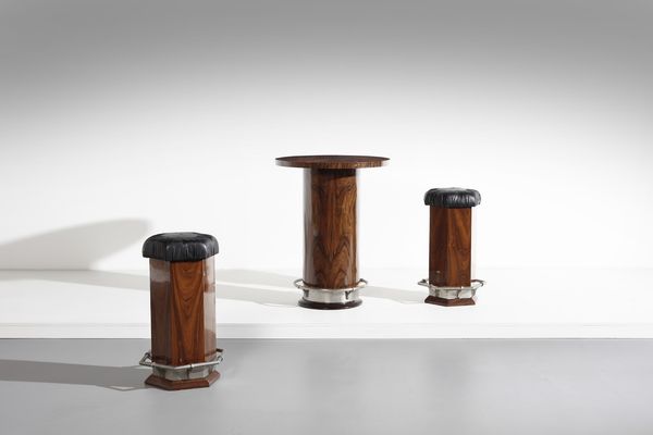 MANIFATTURA ITALIANA : Tavolino da bar con sgabelli  - Asta Asta 374 | DESIGN E ARTI DECORATIVE DEL NOVECENTO Virtuale - Associazione Nazionale - Case d'Asta italiane