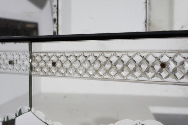 MANIFATTURA ITALIANA : Mobile da toeletta  - Asta Asta 374 | DESIGN E ARTI DECORATIVE DEL NOVECENTO Virtuale - Associazione Nazionale - Case d'Asta italiane