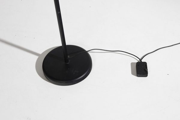 MANIFATTURA ITALIANA : Lampada da terra  - Asta Asta 374 | DESIGN E ARTI DECORATIVE DEL NOVECENTO Virtuale - Associazione Nazionale - Case d'Asta italiane