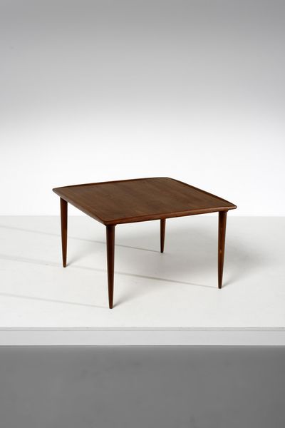 MANIFATTURA DANESE : Tavolino da salotto  - Asta Asta 374 | DESIGN E ARTI DECORATIVE DEL NOVECENTO Virtuale - Associazione Nazionale - Case d'Asta italiane