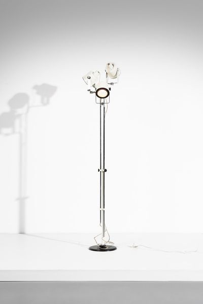 OSTUNI GIUSEPPE : Lampada da terra per Luci lIluminazione  - Asta Asta 374 | DESIGN E ARTI DECORATIVE DEL NOVECENTO Virtuale - Associazione Nazionale - Case d'Asta italiane