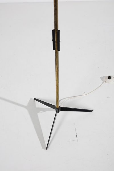 MANIFATTURA ITALIANA : Lampada da terra  - Asta Asta 374 | DESIGN E ARTI DECORATIVE DEL NOVECENTO Virtuale - Associazione Nazionale - Case d'Asta italiane