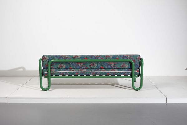 MANIFATTURA ITALIANA : Divano  - Asta Asta 374 | DESIGN E ARTI DECORATIVE DEL NOVECENTO Virtuale - Associazione Nazionale - Case d'Asta italiane