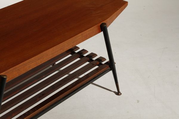 MANIFATTURA ITALIANA : Tavolino da salotto  - Asta Asta 374 | DESIGN E ARTI DECORATIVE DEL NOVECENTO Virtuale - Associazione Nazionale - Case d'Asta italiane