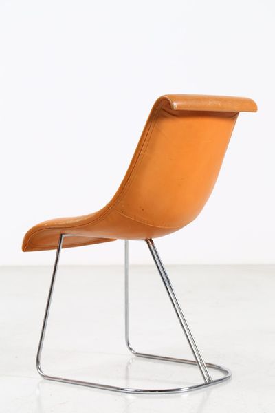 OFFREDI GIOVANNI (n. 1927) : Attribuito. Sei sedie per Saporiti per Saporiti  - Asta Asta 374 | DESIGN E ARTI DECORATIVE DEL NOVECENTO Virtuale - Associazione Nazionale - Case d'Asta italiane