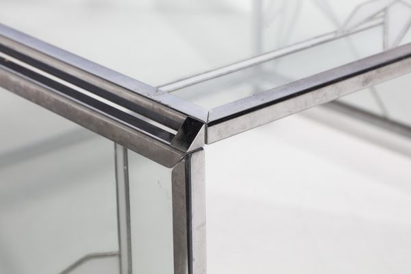 POLI ALBANO (n. 1935) : Tavolino con rotelle per Poliarte  - Asta Asta 374 | DESIGN E ARTI DECORATIVE DEL NOVECENTO Virtuale - Associazione Nazionale - Case d'Asta italiane