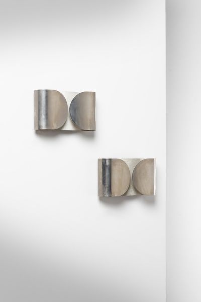SCARPA AFRA (1937 -2011) & TOBIA (n. 1935) : Coppia di lampade da parete Foglio per Flos  - Asta Asta 374 | DESIGN E ARTI DECORATIVE DEL NOVECENTO Virtuale - Associazione Nazionale - Case d'Asta italiane