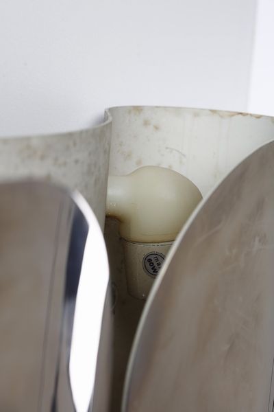 SCARPA AFRA (1937 -2011) & TOBIA (n. 1935) : Coppia di lampade da parete Foglio per Flos  - Asta Asta 374 | DESIGN E ARTI DECORATIVE DEL NOVECENTO Virtuale - Associazione Nazionale - Case d'Asta italiane