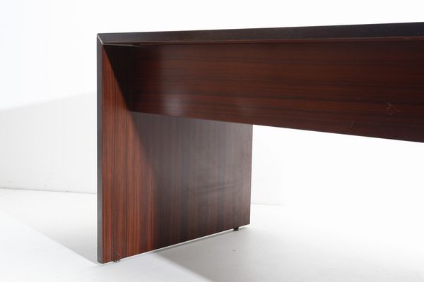 MANIFATTURA ITALIANA : Scrivania  - Asta Asta 374 | DESIGN E ARTI DECORATIVE DEL NOVECENTO Virtuale - Associazione Nazionale - Case d'Asta italiane