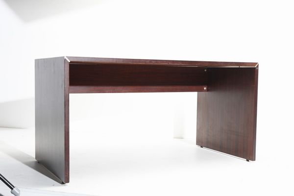 MANIFATTURA ITALIANA : Scrivania  - Asta Asta 374 | DESIGN E ARTI DECORATIVE DEL NOVECENTO Virtuale - Associazione Nazionale - Case d'Asta italiane