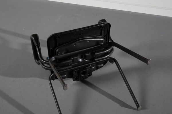 OLIVETTI : Quattro sedie Edys della serie Olivetti Synthesis  - Asta Asta 374 | DESIGN E ARTI DECORATIVE DEL NOVECENTO Virtuale - Associazione Nazionale - Case d'Asta italiane