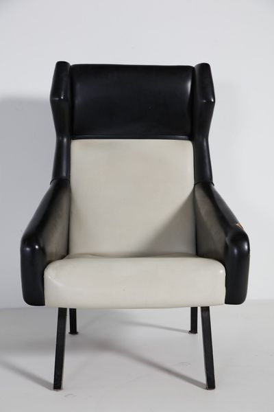 MANIFATTURA ITALIANA : Poltrona  - Asta Asta 374 | DESIGN E ARTI DECORATIVE DEL NOVECENTO Virtuale - Associazione Nazionale - Case d'Asta italiane