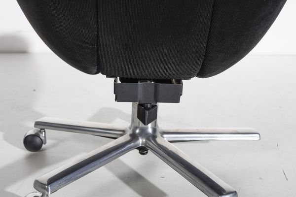 MANIFATTURA ITALIANA : Poltroncina da scrivania  - Asta Asta 374 | DESIGN E ARTI DECORATIVE DEL NOVECENTO Virtuale - Associazione Nazionale - Case d'Asta italiane