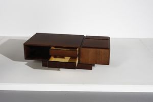 FRATTINI GIANFRANCO (1926 - 2004) : attribuito. Tavolino da salotto  - Asta Asta 374 | DESIGN E ARTI DECORATIVE DEL NOVECENTO Virtuale - Associazione Nazionale - Case d'Asta italiane